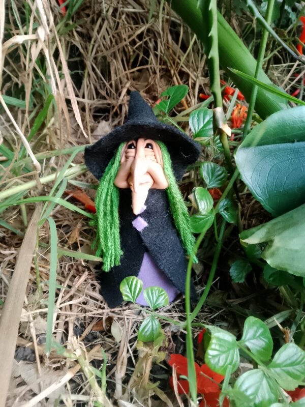 Bruja Verde Hoja