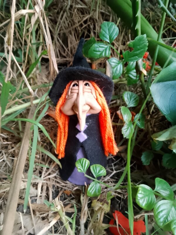 Bruja Naranja